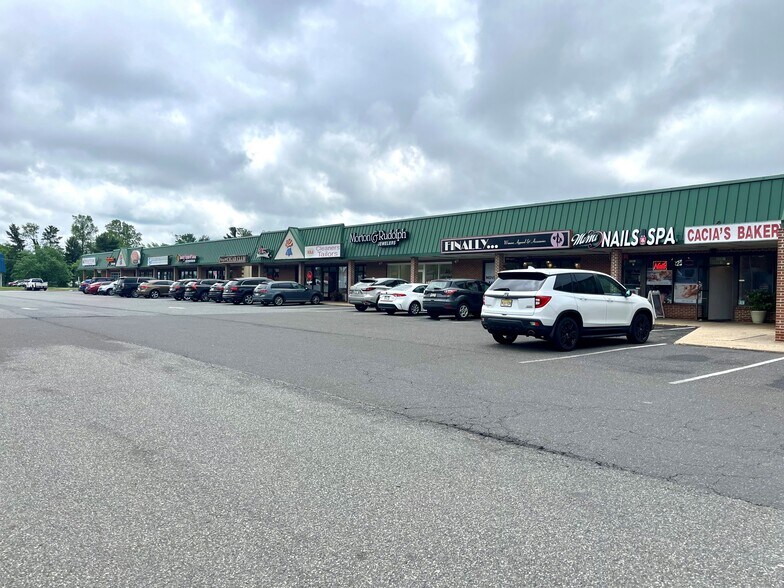 2077-2099 E Marlton Pike, Cherry Hill, NJ à louer - Photo de l’immeuble – Image 2 sur 4