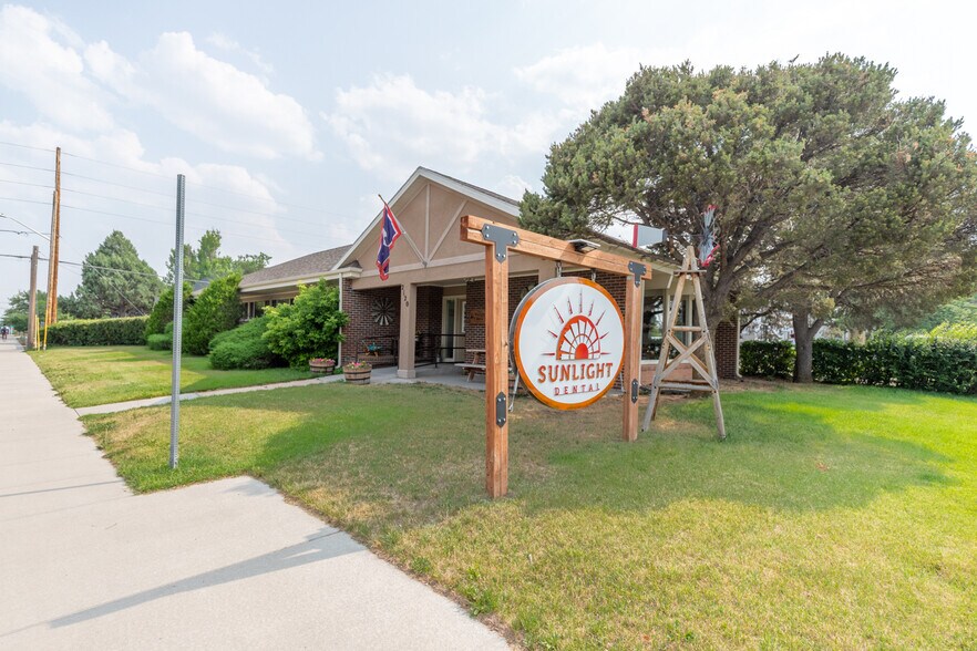2120 Logan Ave, Cheyenne, WY à vendre - Photo de l’immeuble – Image 2 sur 40