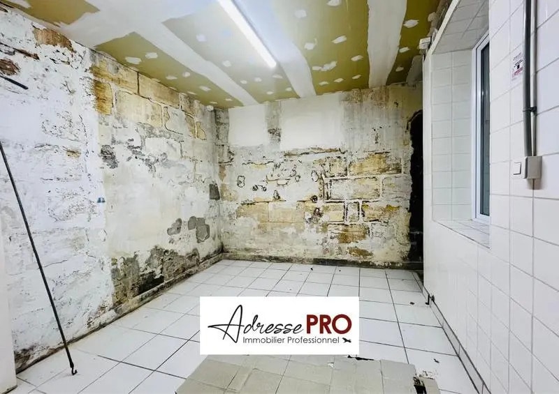 Local commercial dans Bordeaux à louer - Photo de l’immeuble – Image 3 sur 3