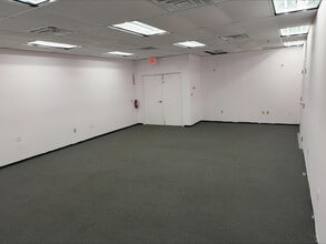 6611 Southpoint Pky, Jacksonville, FL à louer Photo intérieure– Image 2 sur 2