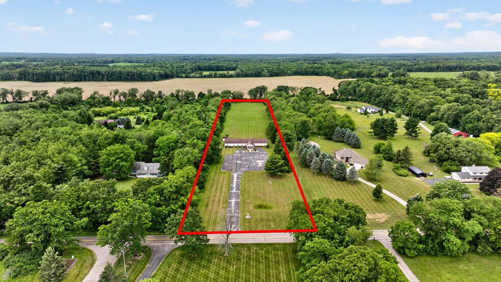 6000 Reynolds Rd, Jackson, MI à vendre - Photo de l’immeuble – Image 2 sur 20