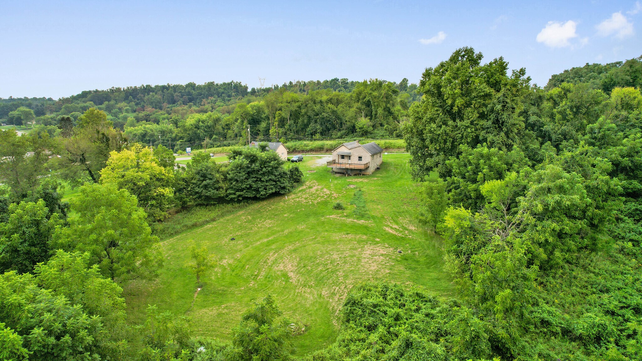 1146 Rostraver Rd, Rostraver Township, PA à vendre Photo principale– Image 1 sur 8