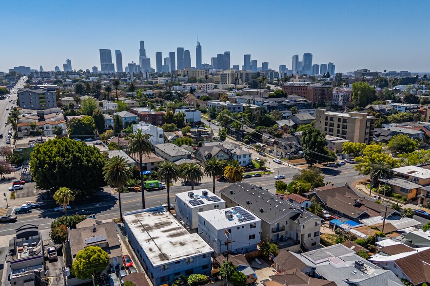 119 S Rampart Blvd, Los Angeles, CA à vendre - Photo de l’immeuble – Image 2 sur 53