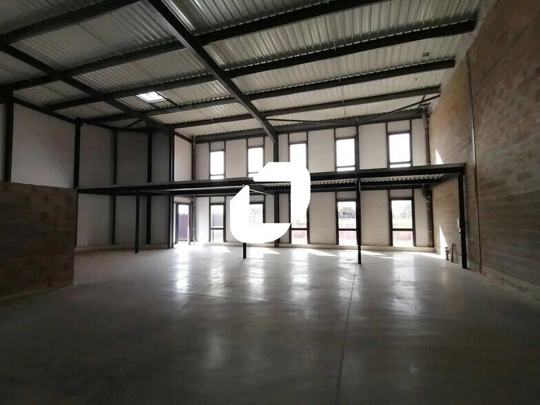 Local d'activités dans Sète à vendre - Photo de l’immeuble – Image 3 sur 10