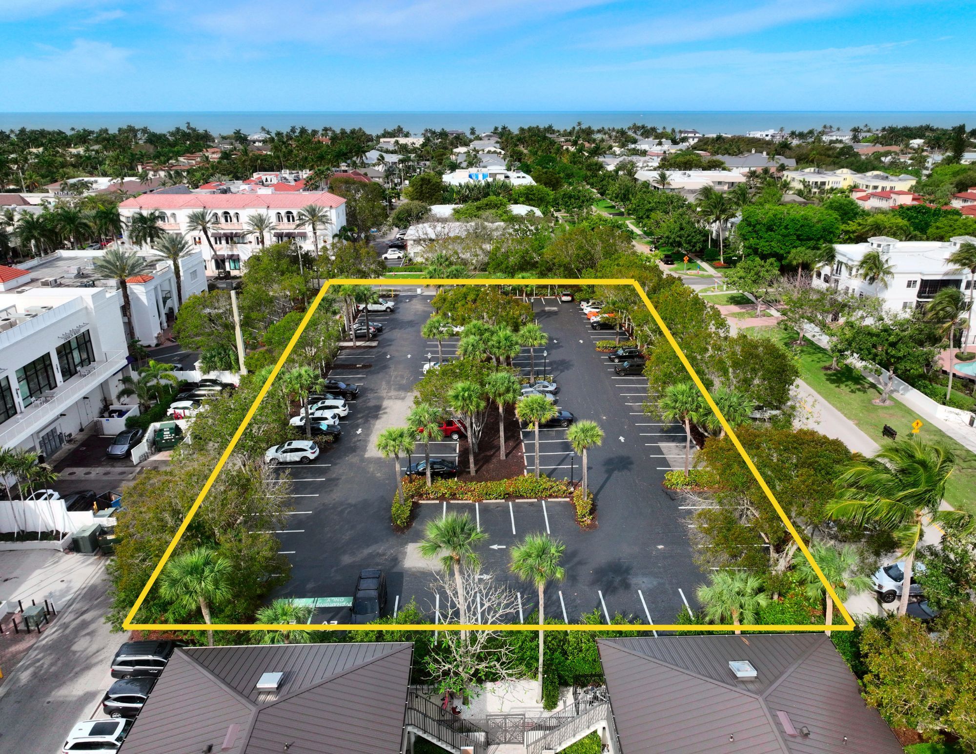 410 4th St SE, Naples, FL à vendre Photo principale– Image 1 sur 16