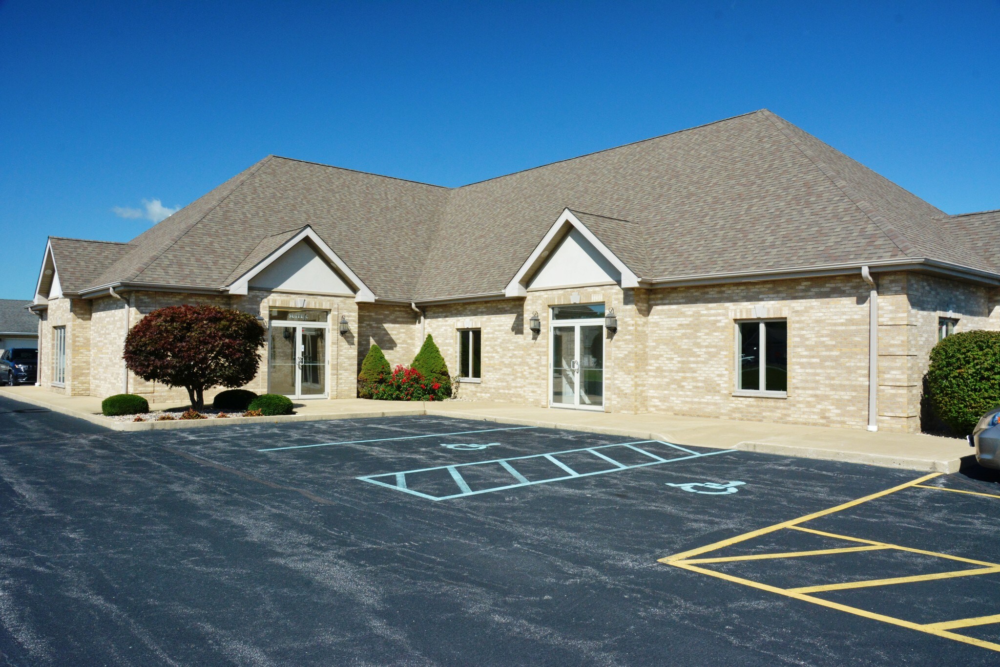12712 Wicker Ave, Cedar Lake, IN à louer Photo de l’immeuble– Image 1 sur 17