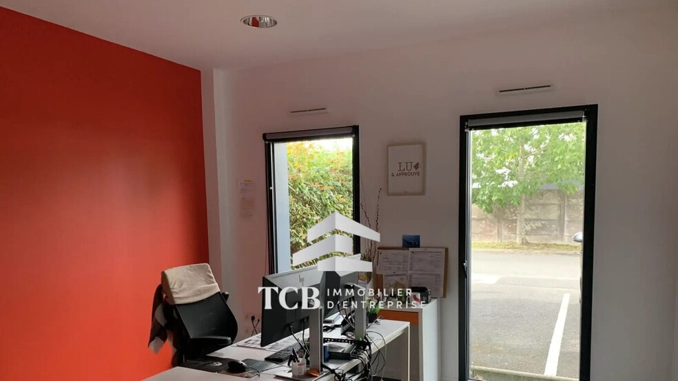 Bureau dans Treillières à louer - Photo de l’immeuble – Image 3 sur 6