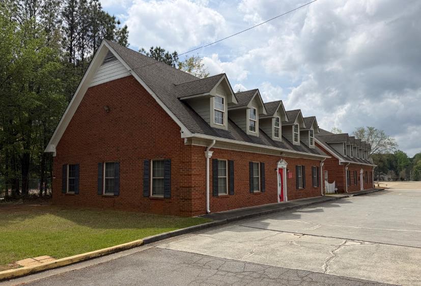 5450 Lilburn Stone Mountain Rd, Stone Mountain, GA à louer - Photo de l’immeuble – Image 2 sur 5