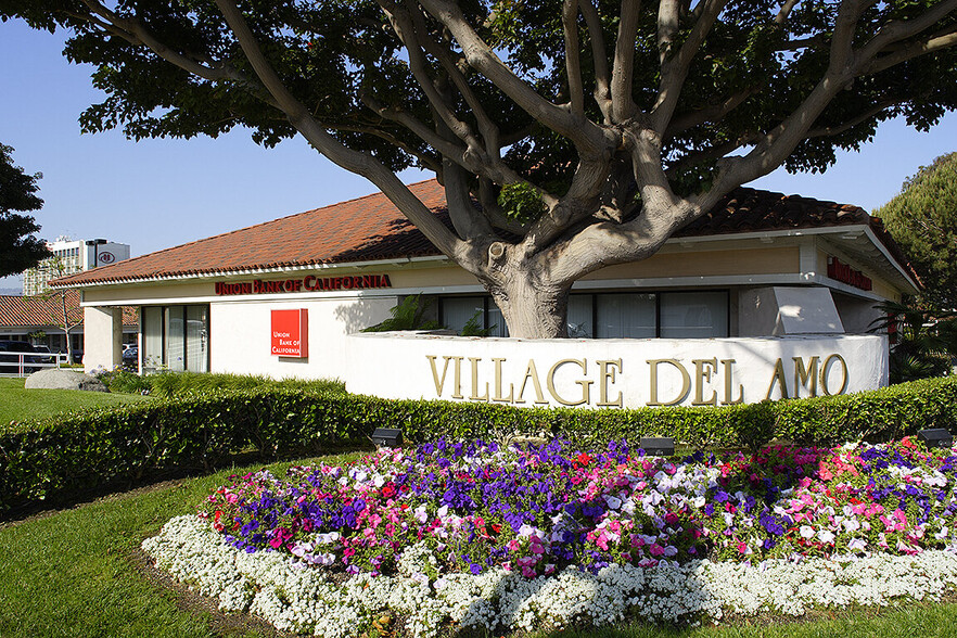 21233 Hawthorne Blvd, Torrance, CA à vendre - Photo de l’immeuble – Image 2 sur 15
