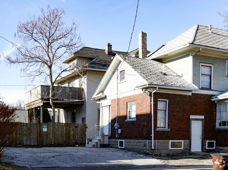 1914 E Michigan Ave, Lansing, MI à vendre - Photo de l’immeuble – Image 2 sur 2