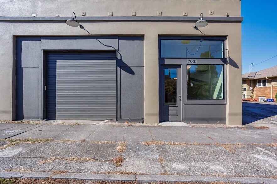 7001-7013 N Albina Ave, Portland, OR à louer - Photo de l’immeuble – Image 2 sur 21
