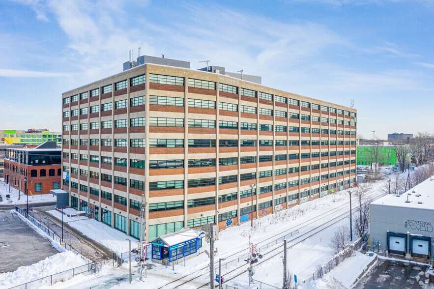 7250 Rue du Mile End, Montréal, QC à louer - Photo de l’immeuble – Image 2 sur 7