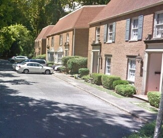 Plus de détails pour 140 Tyrone Blvd, Macon-Bibb, GA - Logement à vendre