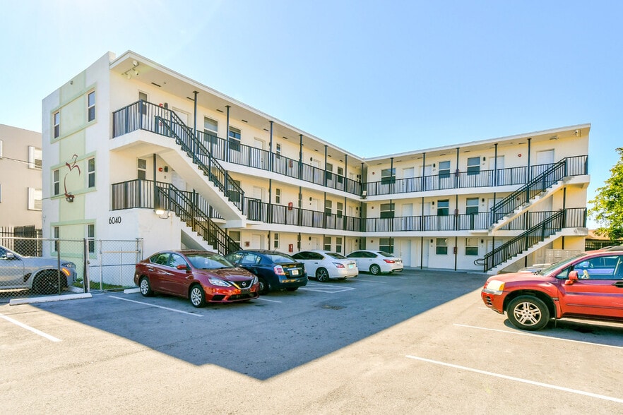 5990 NW 14th Ave, Miami, FL à vendre - Photo principale – Image 1 sur 14