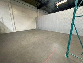 5625 E Firestone Blvd, South Gate, CA à louer Photo intérieure– Image 2 sur 4