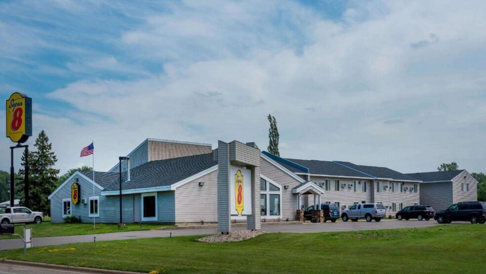 340 County Road 21 S, Glenwood, MN à vendre - Photo de l’immeuble – Image 2 sur 8