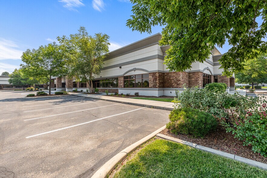 2078 S Silverstone Way, Meridian, ID à louer - Photo principale – Image 1 sur 6