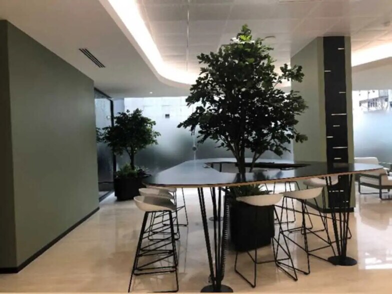 177-185 Rue De Bercy, Paris à louer - Photo intérieure – Image 2 sur 17