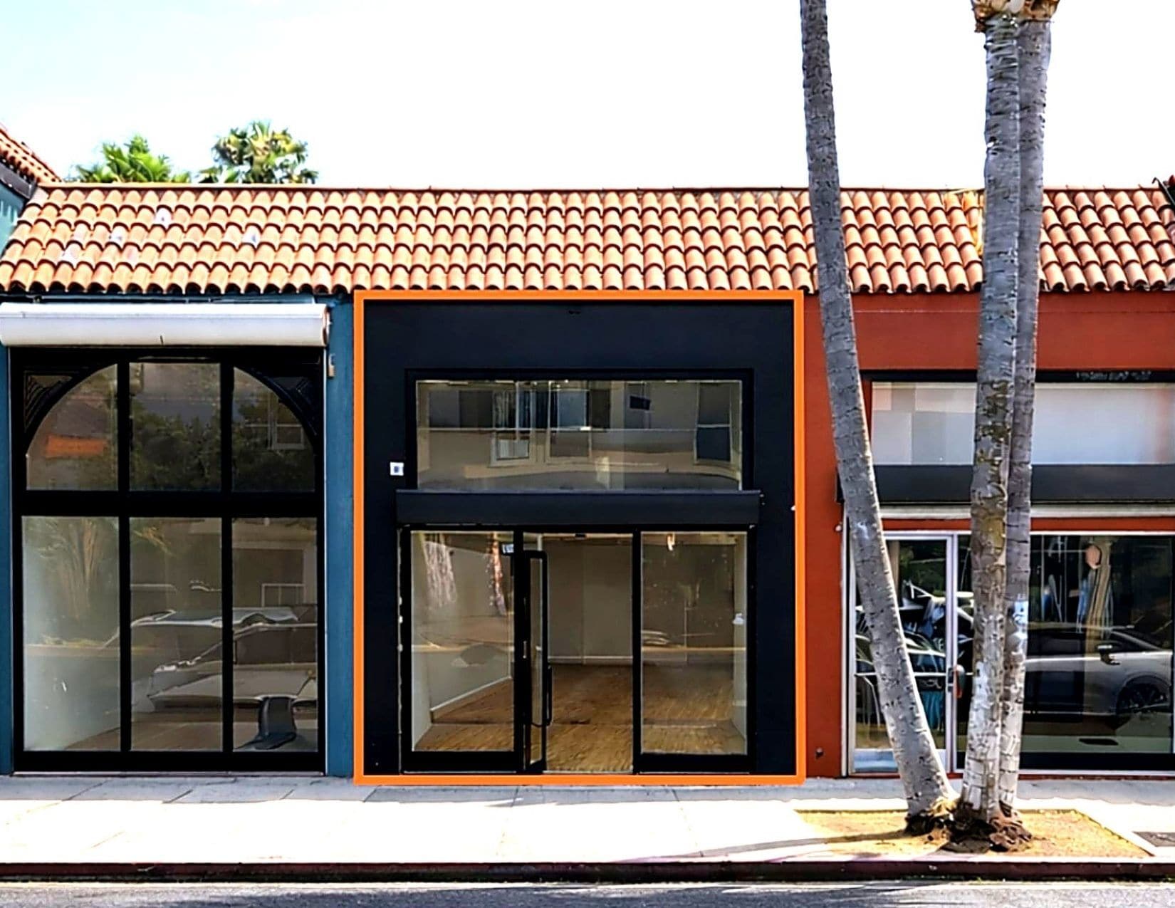 7552 Melrose Ave, Los Angeles, CA à louer Photo de l’immeuble– Image 1 sur 10