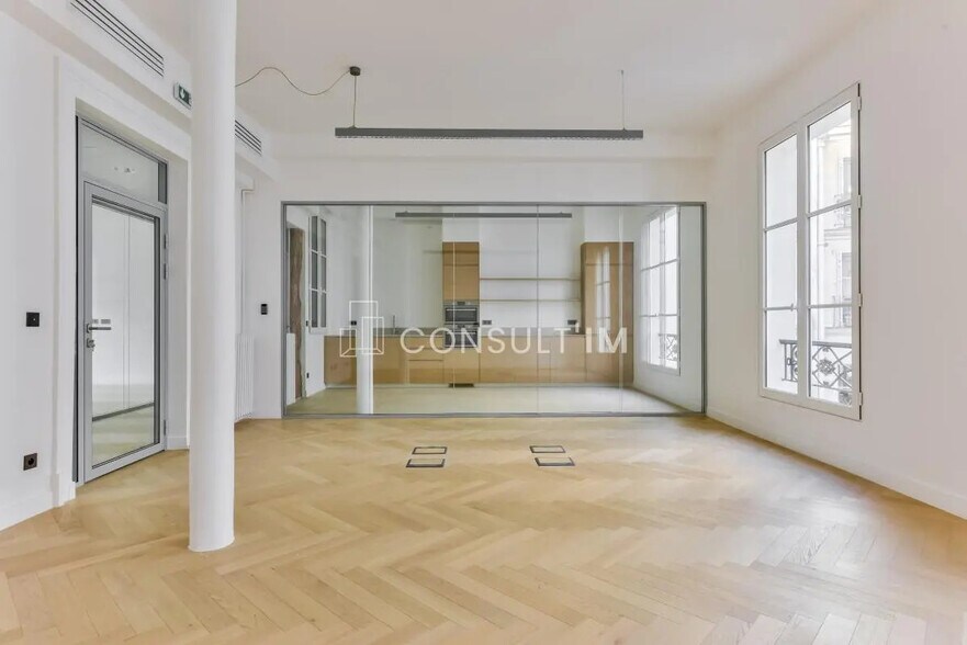 Bureau dans Paris à louer - Photo de l’immeuble – Image 2 sur 8