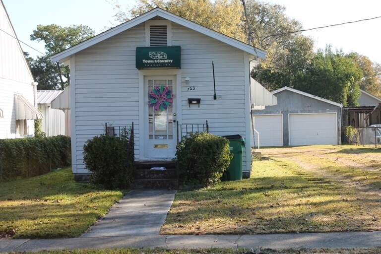 723 Aurora Ave, Metairie, LA à louer - Photo principale – Image 1 sur 28