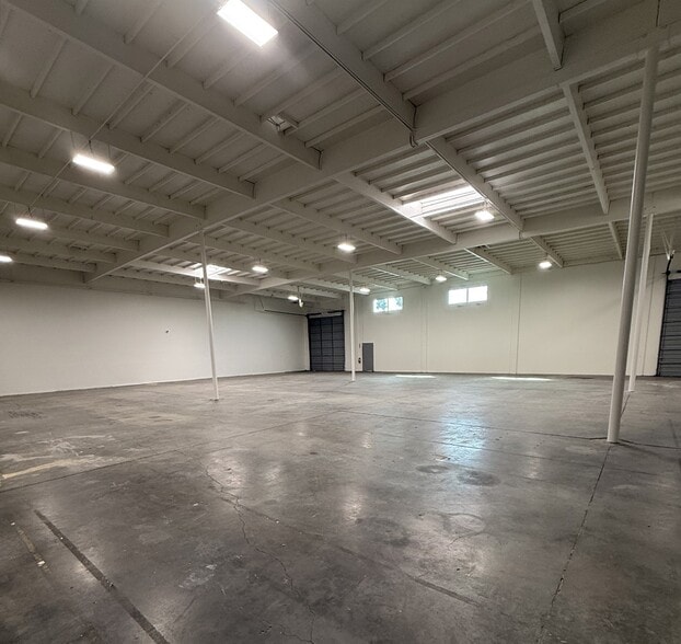 404-420 Pendleton Way, Oakland, CA à louer - Photo intérieure – Image 3 sur 14