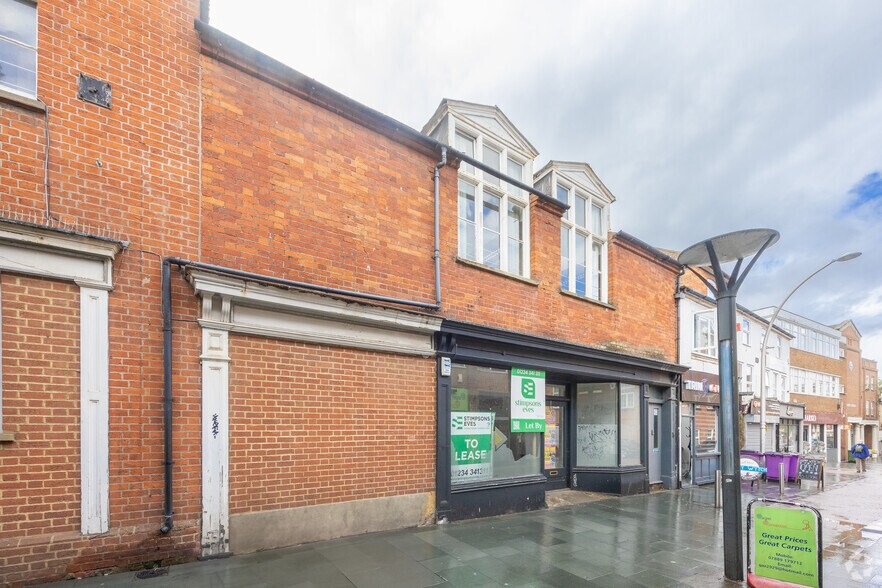 4 Lime St, Bedford à louer - Photo principale – Image 1 sur 1