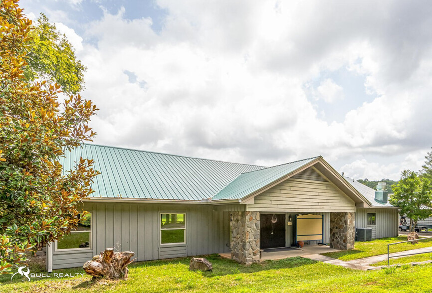 341 Country Club Dr, Franklin, NC à louer - Photo de l’immeuble – Image 2 sur 20