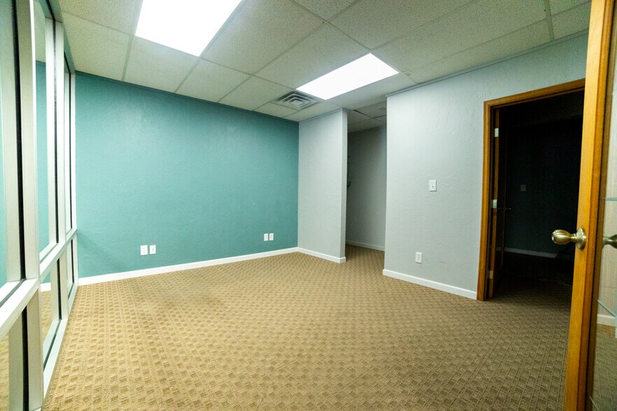 350 E 7th St, Loveland, CO à louer - Photo de l’immeuble – Image 3 sur 12