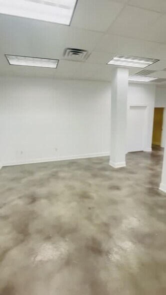 2602-2608 N Main Ave, San Antonio, TX à louer - Vidéo sur l’annonce professionnelle – Image 2 sur 26