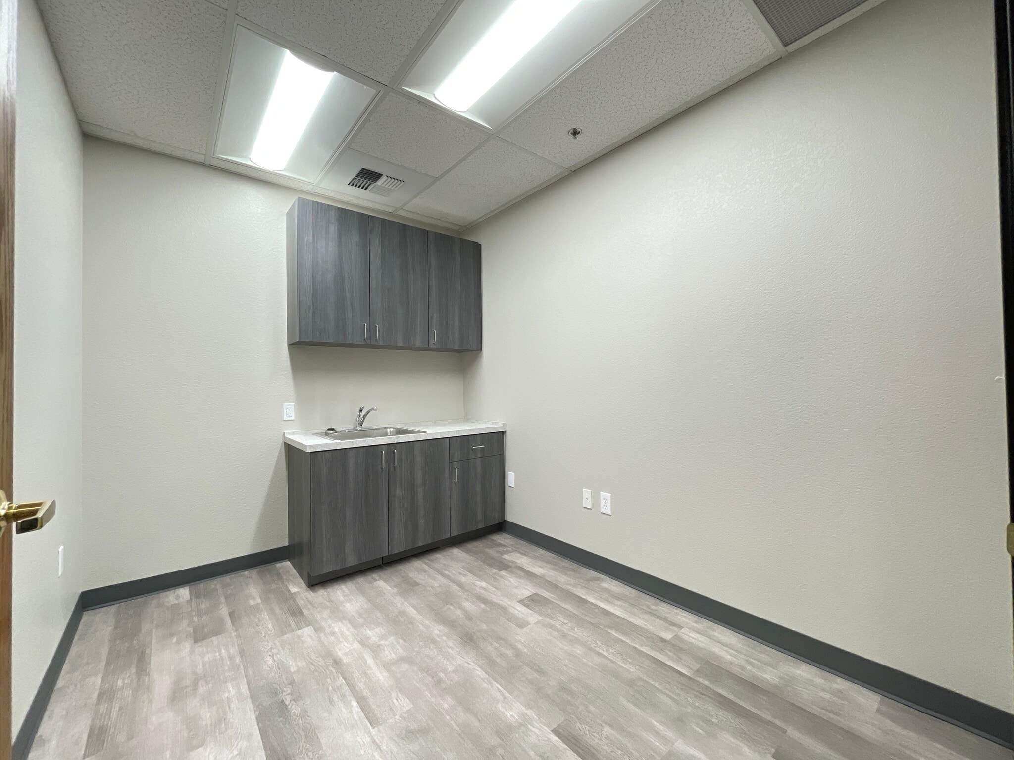 2530 Douglas Blvd, Roseville, CA à louer Photo intérieure– Image 1 sur 7