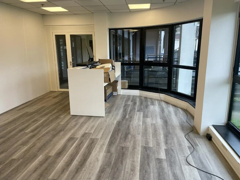 Bureau dans Tremblay-en-France à louer - Photo intérieure – Image 3 sur 4