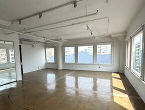 120 E 8th St, Los Angeles, CA à louer Photo intérieure– Image 1 sur 5