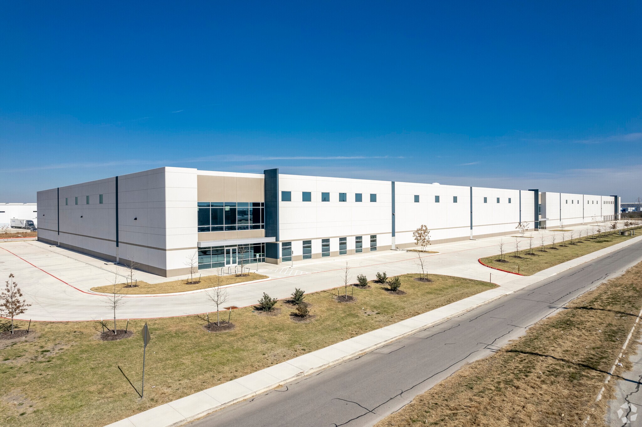 1727 Cornerway Blvd, San Antonio, TX à louer Photo principale– Image 1 sur 14