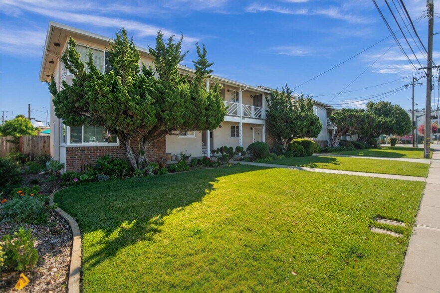 590 Macarthur Ave, San Jose, CA à vendre - Photo de l’immeuble – Image 2 sur 6