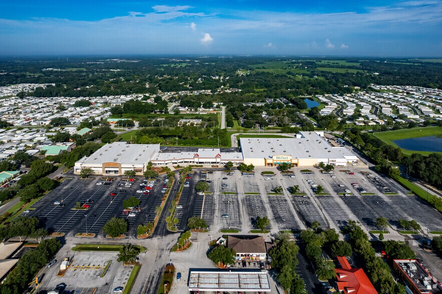 7325-7407 Gall Blvd, Zephyrhills, FL à louer - Aérien – Image 2 sur 27