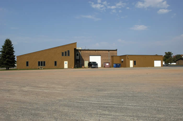 5303 E Jelinek Ave, Weston, WI à louer - Photo de l’immeuble – Image 3 sur 11