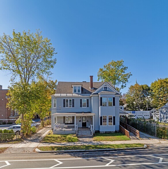 Pittsfield Portfolio portefeuille de 2 biens à vendre sur LoopNet.fr - Photo de l’immeuble – Image 3 sur 11