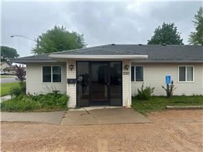 2020 9th St E, Glencoe, MN à vendre Photo de l’immeuble– Image 1 sur 19