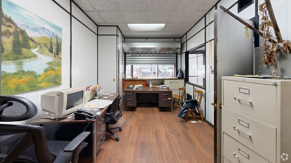2809 Church Ave, Brooklyn, NY à vendre - Numérisation 3D Matterport – Image 2 sur 8