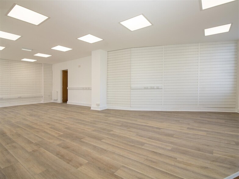 Vacant Retail Premises, Inverness à vendre - Photo de l’immeuble – Image 2 sur 8