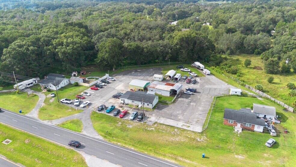 2480 N Woodland Blvd, Deland, FL à vendre - Photo principale – Image 1 sur 2
