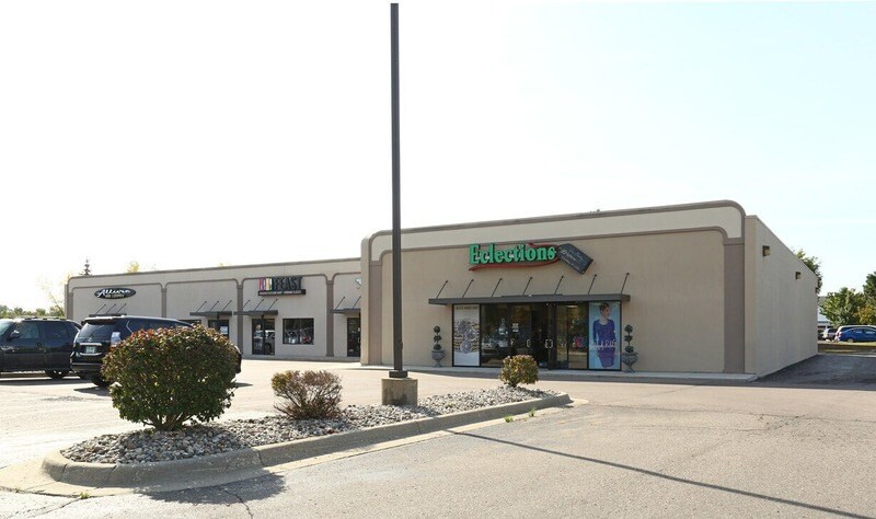 495 N Fenway Dr, Fenton, MI à louer Photo de l’immeuble– Image 1 sur 5