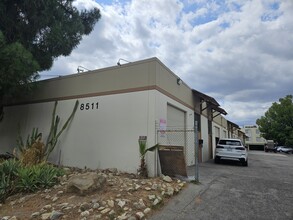 8511 Canoga Ave, Canoga Park, CA à louer Photo intérieure– Image 2 sur 8