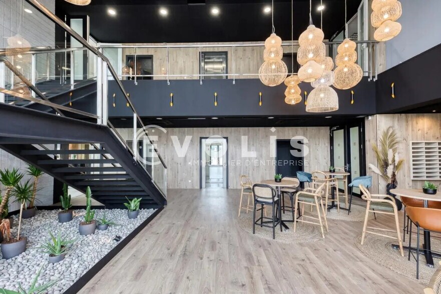 Bureau dans Serris à louer - Photo de l’immeuble – Image 2 sur 17