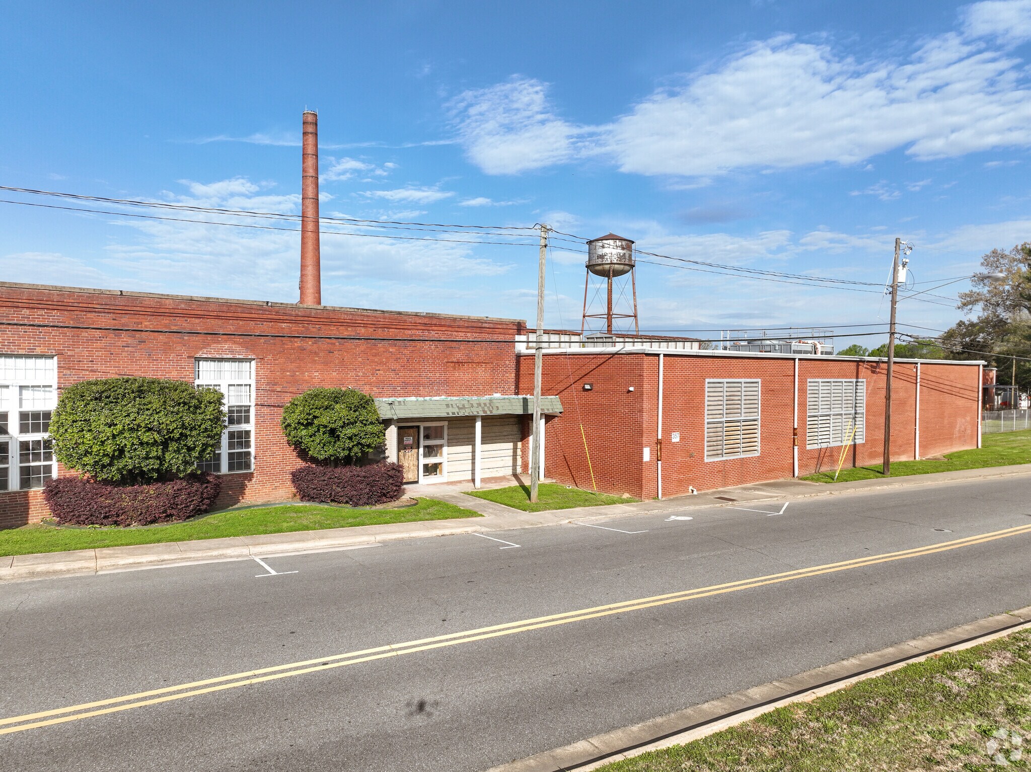361 N Main St, Stanley, NC à louer Photo principale– Image 1 sur 12