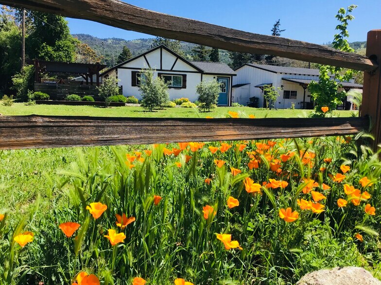 6264 E Highway 20, Lucerne, CA à vendre - Photo de l’immeuble – Image 1 sur 8