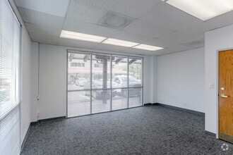 2060 Walsh Ave, Santa Clara, CA à louer Photo intérieure– Image 1 sur 2