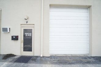 1400 Forsythe Rd, West Palm Beach, FL à louer Photo intérieure– Image 2 sur 5