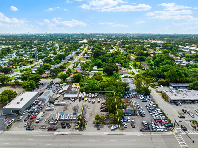 5048 S State Road 7, Davie, FL à vendre - Photo de l’immeuble – Image 3 sur 7